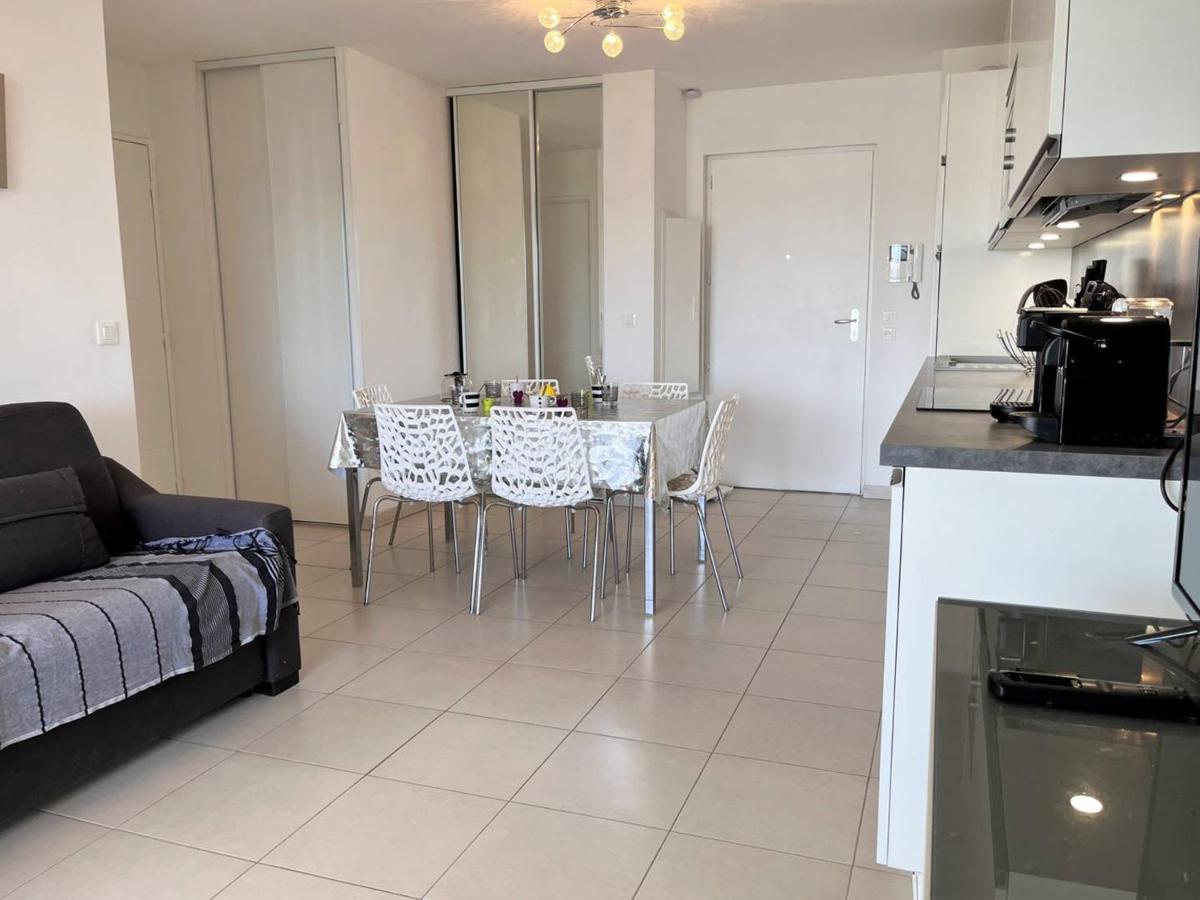 Charmant T2 Climatise Avec Grande Terrasse, Piscine Et Parking Privatif, Proche Plage Et Commerces. - Fr-1-251-441 Le Lavandou Zewnętrze zdjęcie